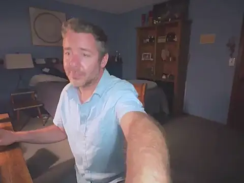 chrisw8140 online show from 07-15-26, 06:53
