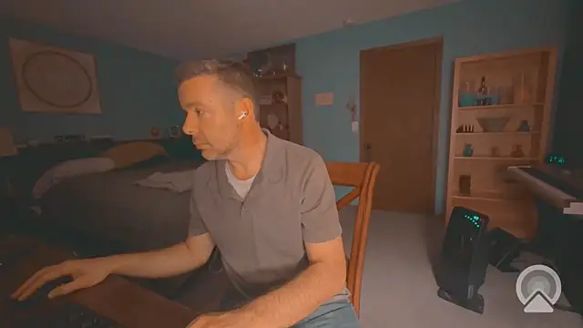 chrisw8140 online show from 06-05-26, 04:17