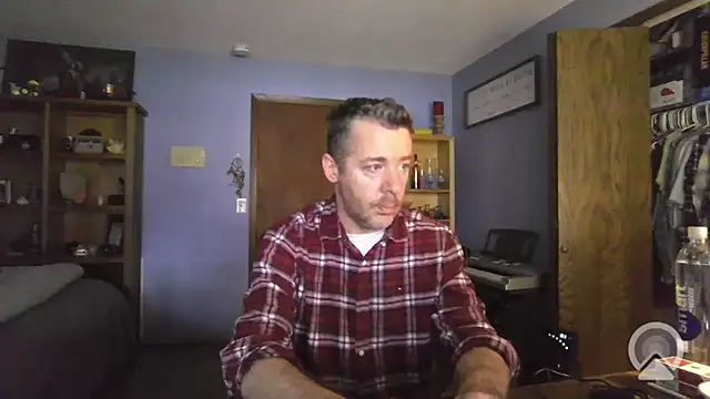 chrisw8140 online show from 04-06-26, 02:07