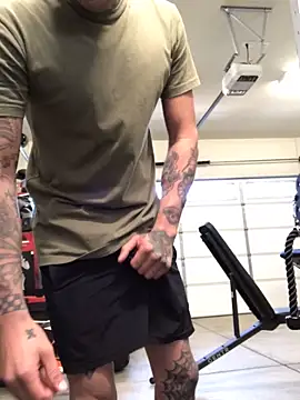 Snapshot of brngitdwn chatting on 03-14-26, 04:35 brngitdwn online show from 03-14-26, 04:35