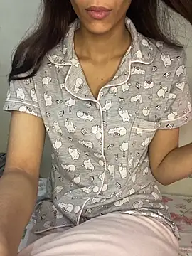 Snapshot of SexyNarRazane chatting on 02-13-26, 06:19 SexyNarRazane online show from 02-13-26, 06:19