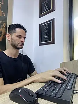 Snapshot of gatoquiles chatting on 02-05-26, 05:53 gatoquiles online show from 02-05-26, 05:53