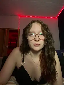 YoungLisaa18 online show from 02-24-26, 08:10