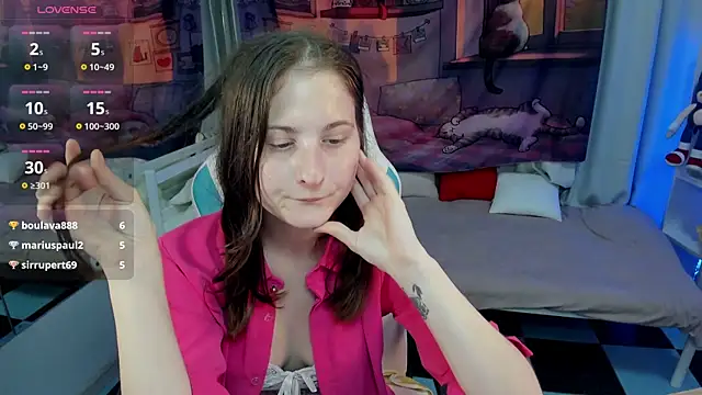 Snapshot of KiraDuvall chatting on 07-14-26, 10:38 KiraDuvall online show from 07-14-26, 10:38