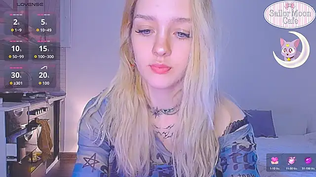 sailormoon666  online show from 04-06-26, 05:08