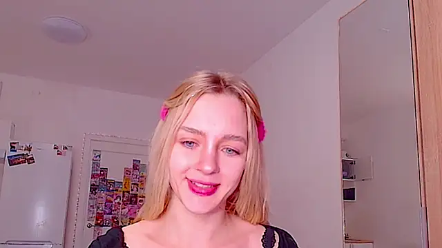 sailormoon666  online show from 02-09-26, 03:26