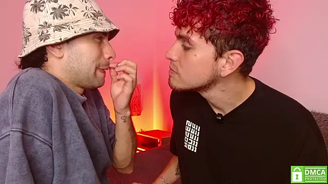 Snapshot of Noyrx chatting on 02-07-26, 06:32 Noyrx online show from 02-07-26, 06:32