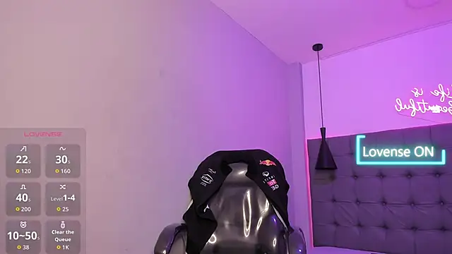 scarletcherry18 online show from 06-27-26, 12:22