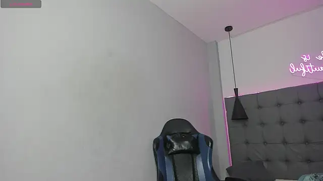 scarletcherry18 online show from 05-10-26, 03:54