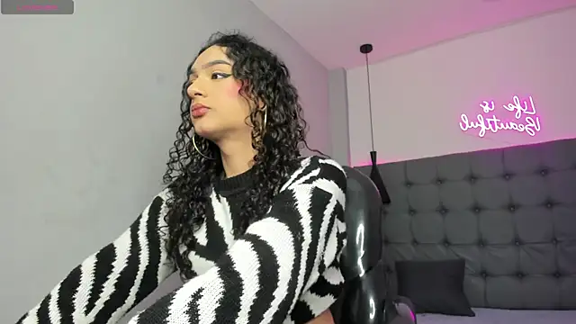 scarletcherry18 online show from 07-03-26, 03:46