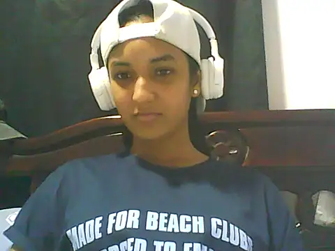 Snapshot of Camilita2112 chatting on 01-13-26, 03:10 Camilita2112 online show from 01-13-26, 03:10