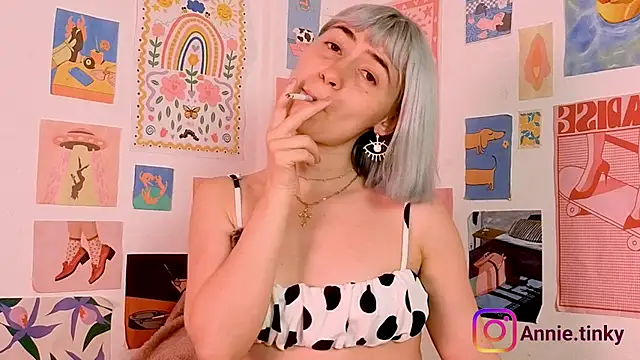 annieTinky0 online show from 02-17-26, 12:19