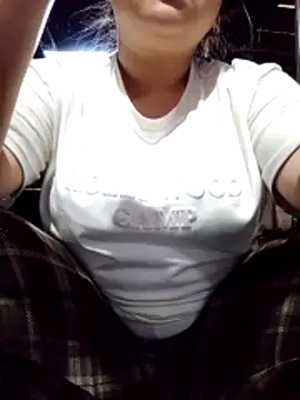 Snapshot of Zoe-666 chatting on 03-25-26, 12:33 Zoe-666 online show from 03-25-26, 12:33
