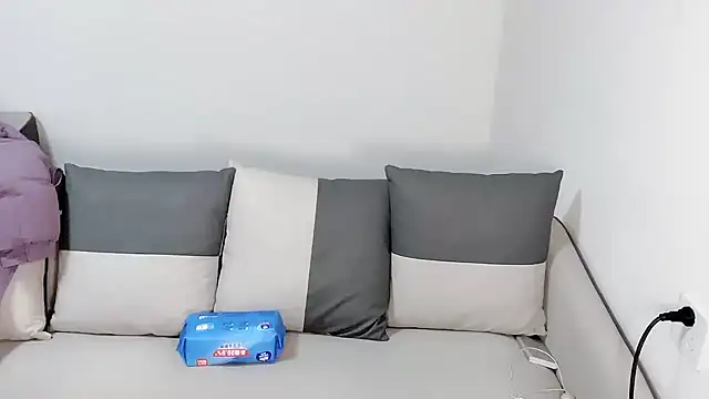 Snapshot of xixi_521 chatting on 02-10-26, 10:47 xixi 521 online show from 02-10-26, 10:47