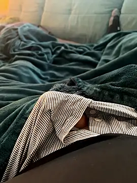 Snapshot of BadBear_17 chatting on 01-14-26, 07:34 BadBear 17 online show from 01-14-26, 07:34