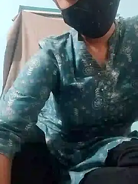 Snapshot of me-leela chatting on 01-14-26, 01:04 me-leela online show from 01-14-26, 01:04