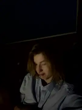 Snapshot of _Crystal_2 chatting on 01-16-26, 03:43 Crystal 2 online show from 01-16-26, 03:43