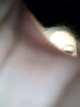 Snapshot of kaia-cam chatting on 01-12-26, 01:51 kaia-cam online show from 01-12-26, 01:51