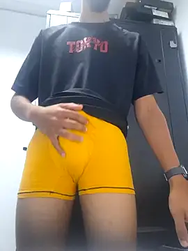 Snapshot of kierayourlover chatting on 01-12-26, 02:35 kierayourlover online show from 01-12-26, 02:35