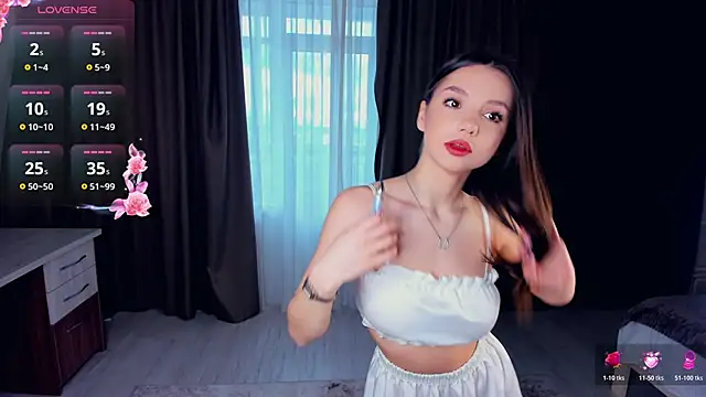 ZanaBreland online show from 04-07-26, 05:09