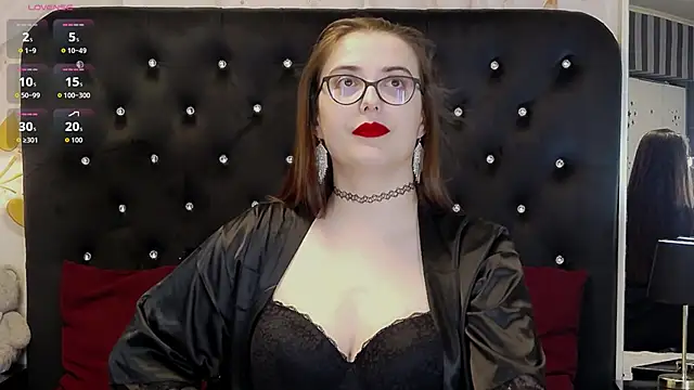 Snapshot of JulieAnnX chatting on 05-15-26, 04:54 JulieAnnX online show from 05-15-26, 04:54