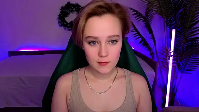 Ellie Heavenly online show from 01-13-26, 08:40