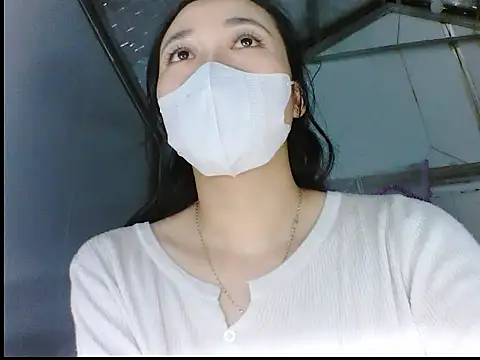 Snapshot of Onikimii chatting on 02-05-26, 04:36 Onikimii online show from 02-05-26, 04:36