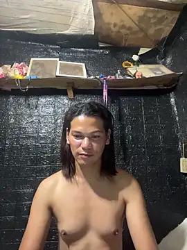 Snapshot of HugeAgatha chatting on 02-12-26, 07:57 HugeAgatha online show from 02-12-26, 07:57