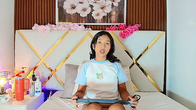 Real virgin Pussy online show from 07-22-26, 08:33