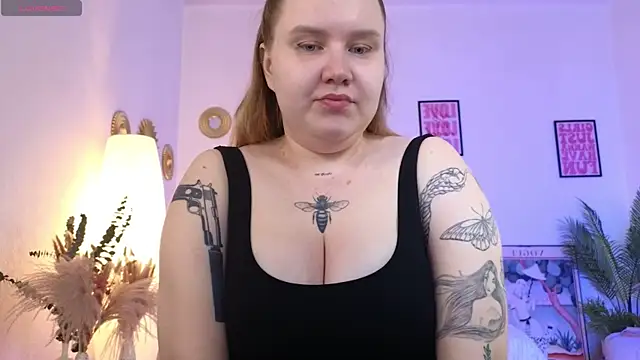 Snapshot of casey_robbinss chatting on 05-15-26, 07:50 casey robbinss online show from 05-15-26, 07:50