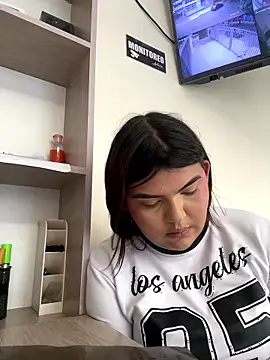 luisa clark1 online show from 01-12-26, 07:09