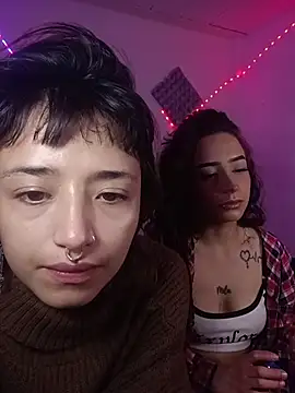 AlexxaAndRileyy online show from 07-16-26, 10:40