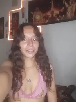 Snapshot of AlexxaAndRileyy chatting on 01-18-26, 02:20 AlexxaAndRileyy online show from 01-18-26, 02:20