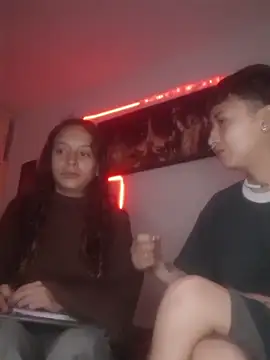 Snapshot of AlexxaAndRileyy chatting on 02-05-26, 12:01 AlexxaAndRileyy online show from 02-05-26, 12:01