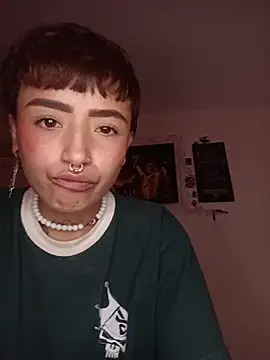 Snapshot of AlexxaAndRileyy chatting on 02-15-26, 11:36 AlexxaAndRileyy online show from 02-15-26, 11:36