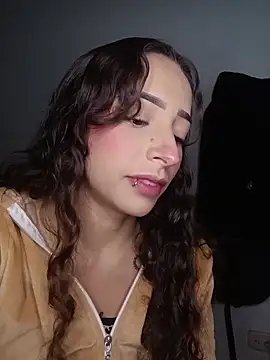 Snapshot of AlexxaAndRileyy chatting on 02-18-26, 01:18 AlexxaAndRileyy online show from 02-18-26, 01:18