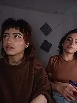 AlexxaAndRileyy online show from 07-31-26, 02:11