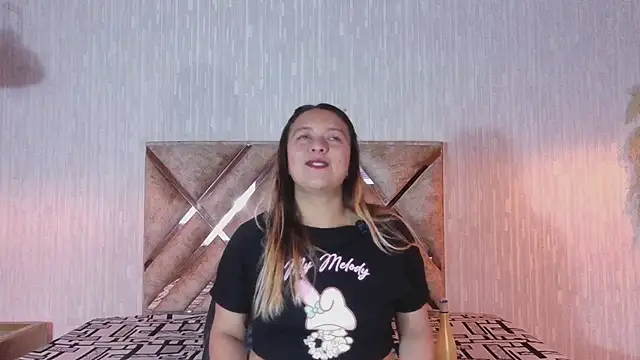 Snapshot of sami_1_8 chatting on 05-15-26, 04:21 sami 1 8 online show from 05-15-26, 04:21