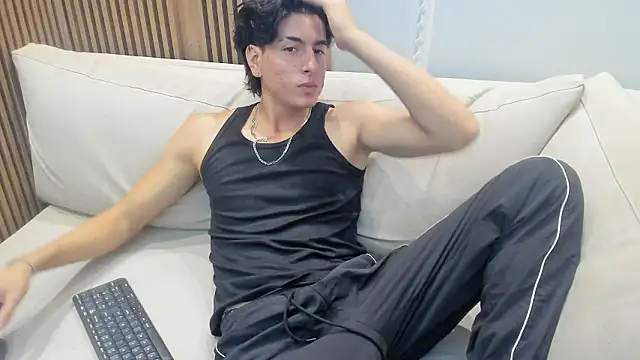 Snapshot of noahx_valko chatting on 03-04-26, 05:15 noahx valko online show from 03-04-26, 05:15