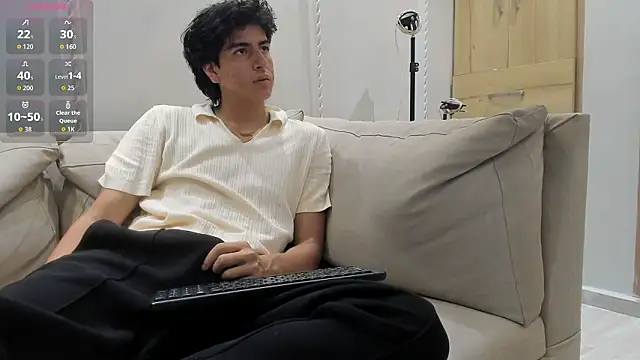 Snapshot of noahx_valko chatting on 02-27-26, 01:11 noahx valko online show from 02-27-26, 01:11