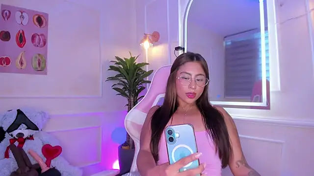 ThamaraGen  online show from 03-24-26, 07:36