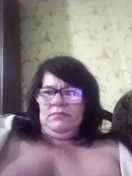 Snapshot of NysiOlsen chatting on 04-18-26, 07:58 NysiOlsen online show from 04-18-26, 07:58