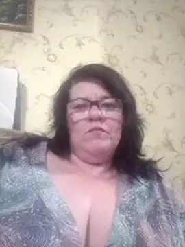 Snapshot of NysiOlsen chatting on 05-13-26, 07:10 NysiOlsen online show from 05-13-26, 07:10