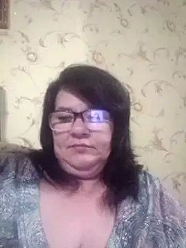 Snapshot of NysiOlsen chatting on 05-10-26, 08:00 NysiOlsen online show from 05-10-26, 08:00