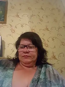Snapshot of NysiOlsen chatting on 06-12-26, 07:44 NysiOlsen online show from 06-12-26, 07:44