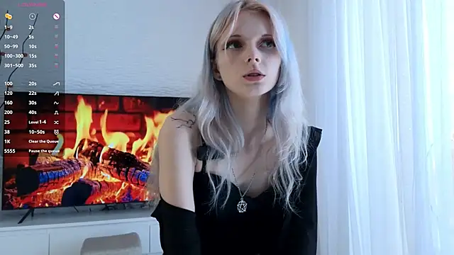 Snapshot of JuanaSumma chatting on 05-28-26, 06:10 JuanaSumma online show from 05-28-26, 06:10