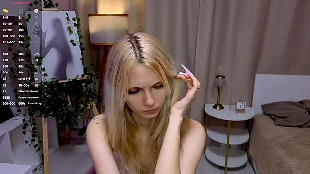 Snapshot of JuanaSumma chatting on 06-09-26, 06:14 JuanaSumma online show from 06-09-26, 06:14