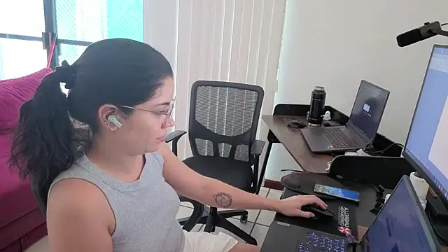 lustfulc99 online show from 04-22-26, 07:20