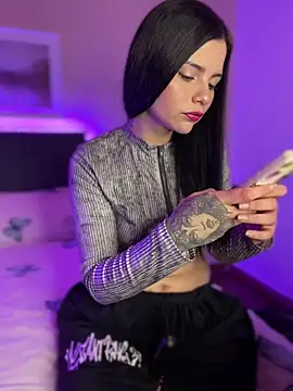 Adhaira pink10 online show from 01-15-26, 11:08