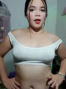 Snapshot of AdharaCusan chatting on 01-13-26, 05:50 AdharaCusan online show from 01-13-26, 05:50